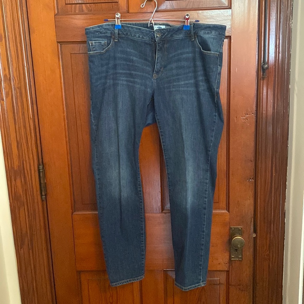 Old Navy, mid rise jean, size 22 regular